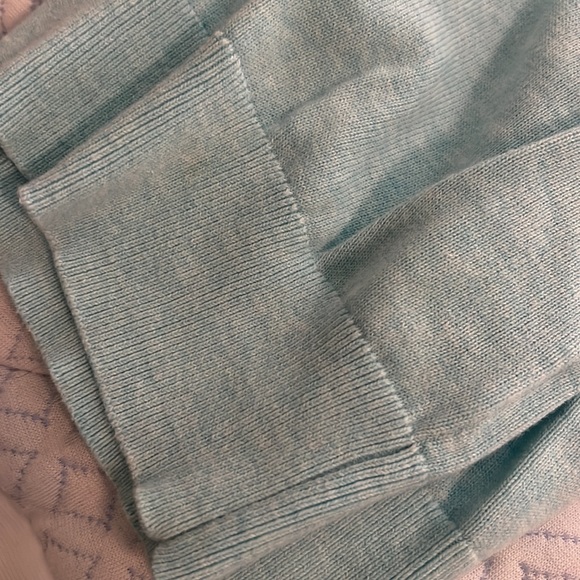 Vineyard, vines, three-quarter, zip pull over sweater - Picture 5 of 6